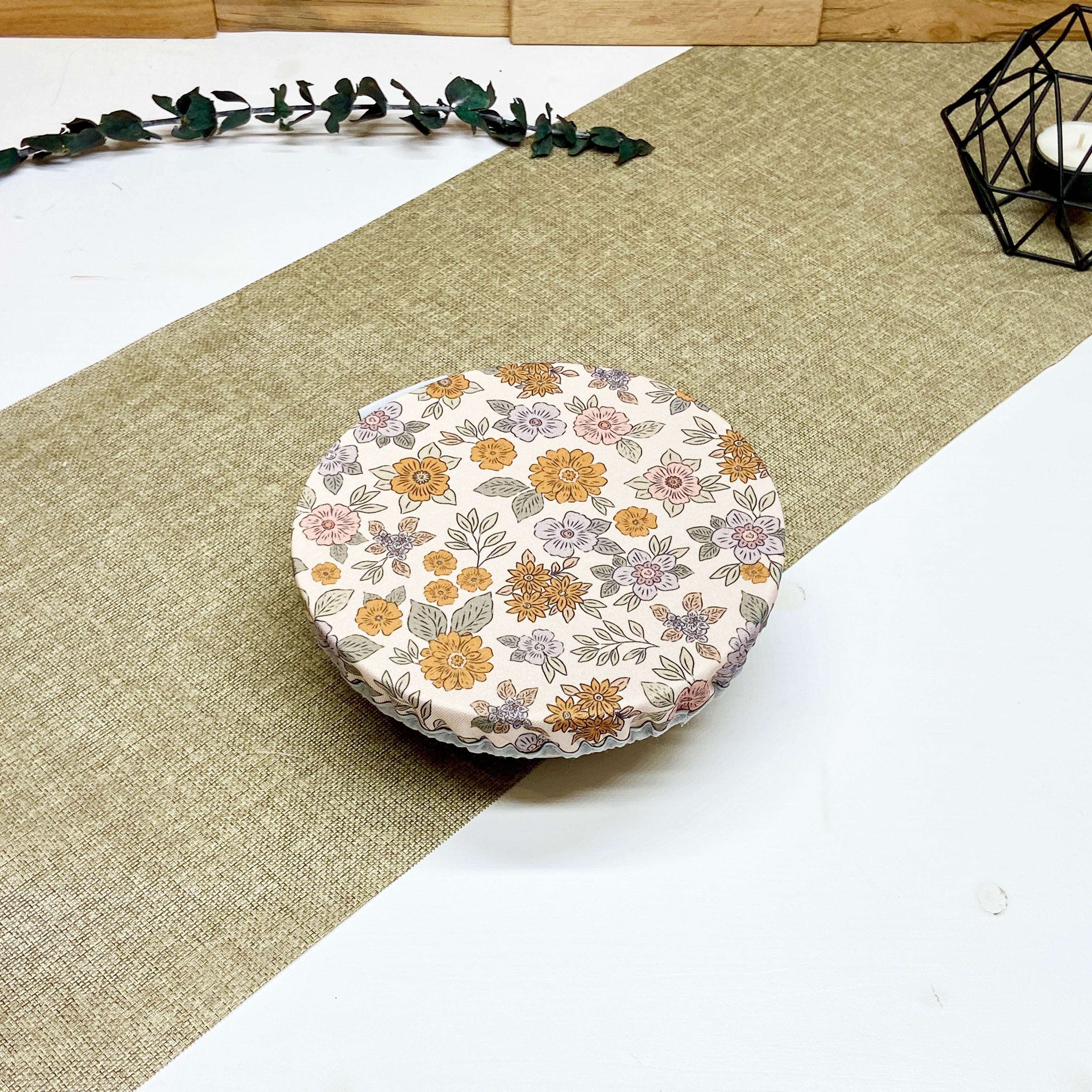 Petit couvre-plat réutilisable en tissu motif Fleur d'automne pour contenants de 13 à 17 cm