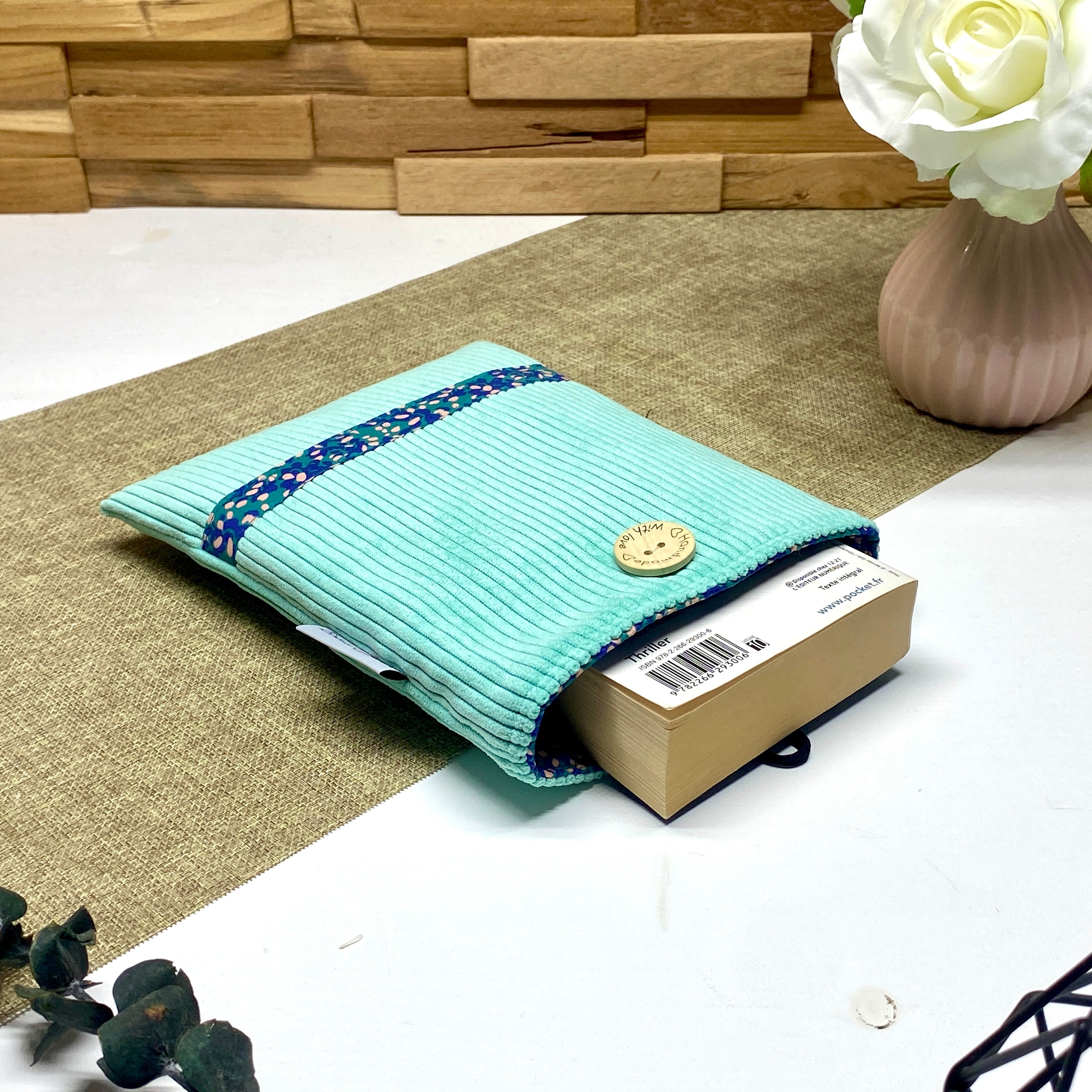 Pochette à livre de poche - Velours vert clair