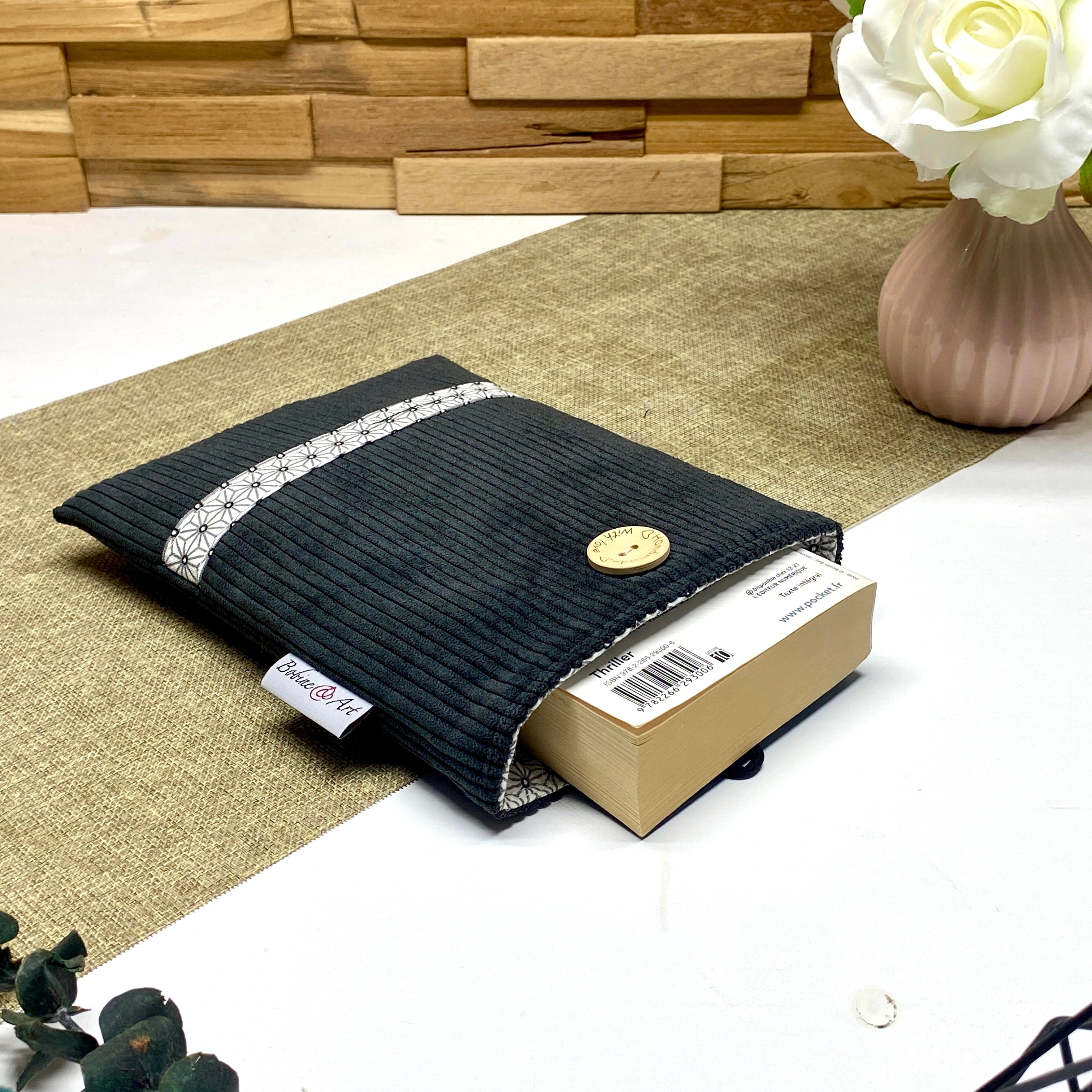 Pochette à livre de poche - Velours noir