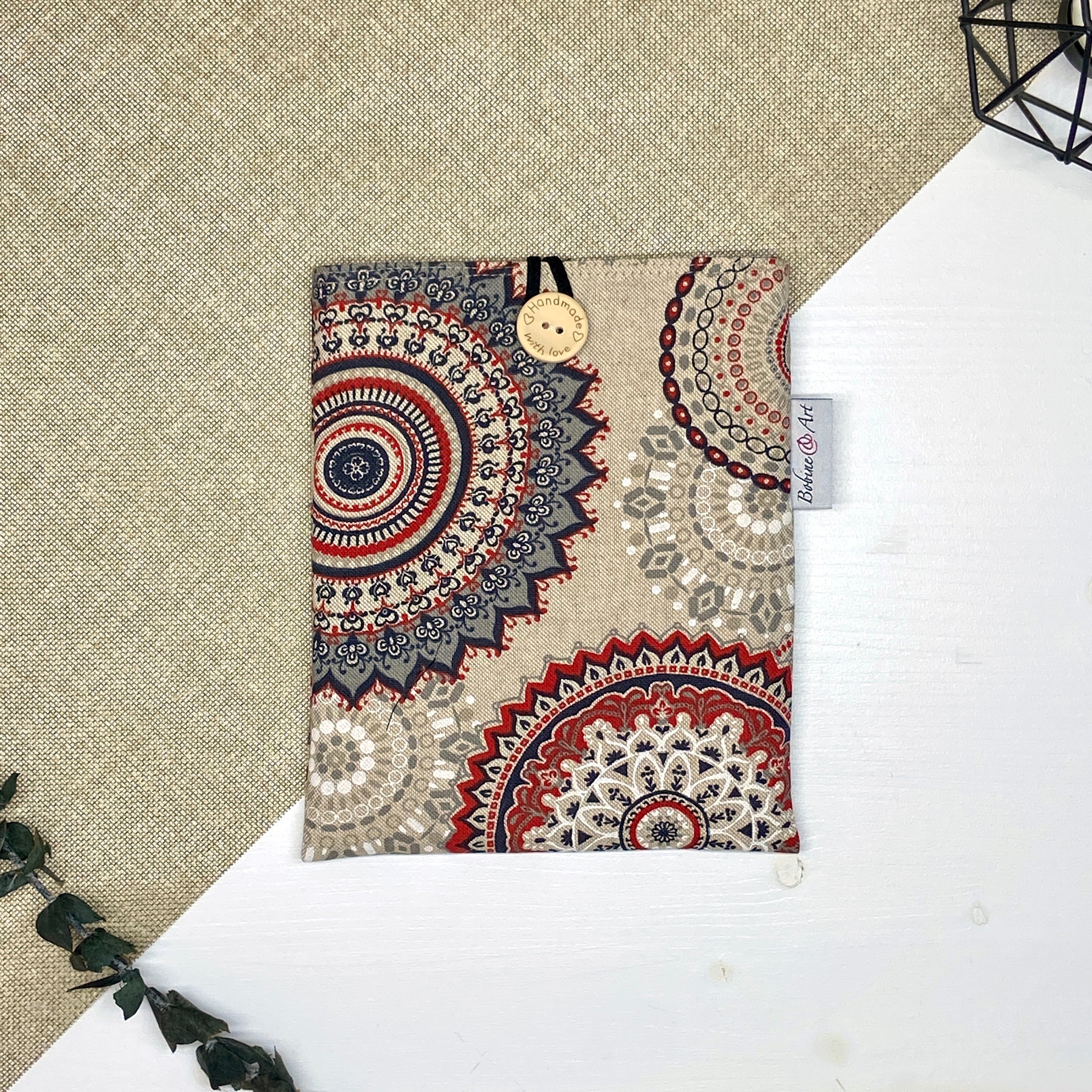 Pochette à livre de poche - Mandala rouge