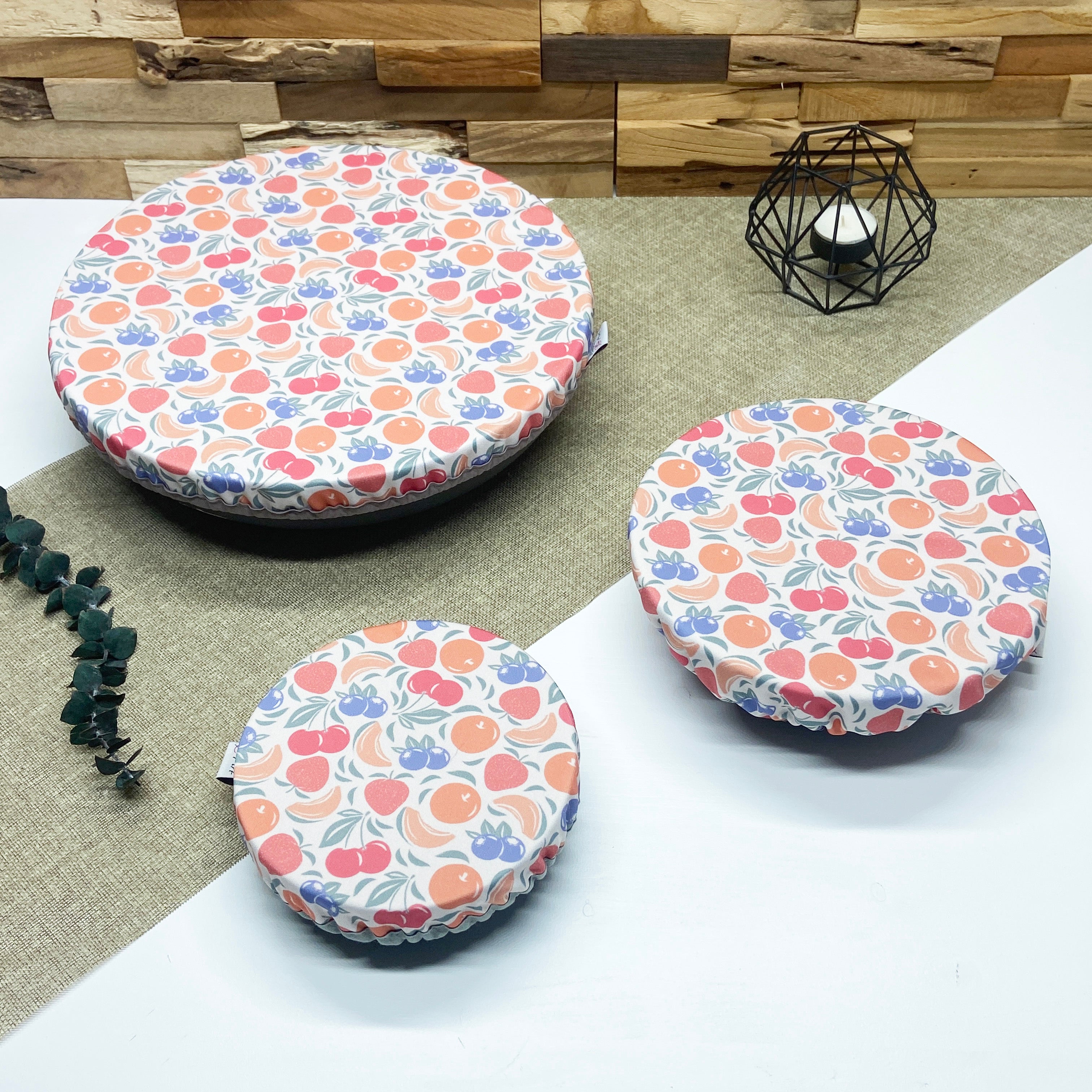 Kit de couvre-plats réutilisables en tissu motif Fruits comprenant trois tailles