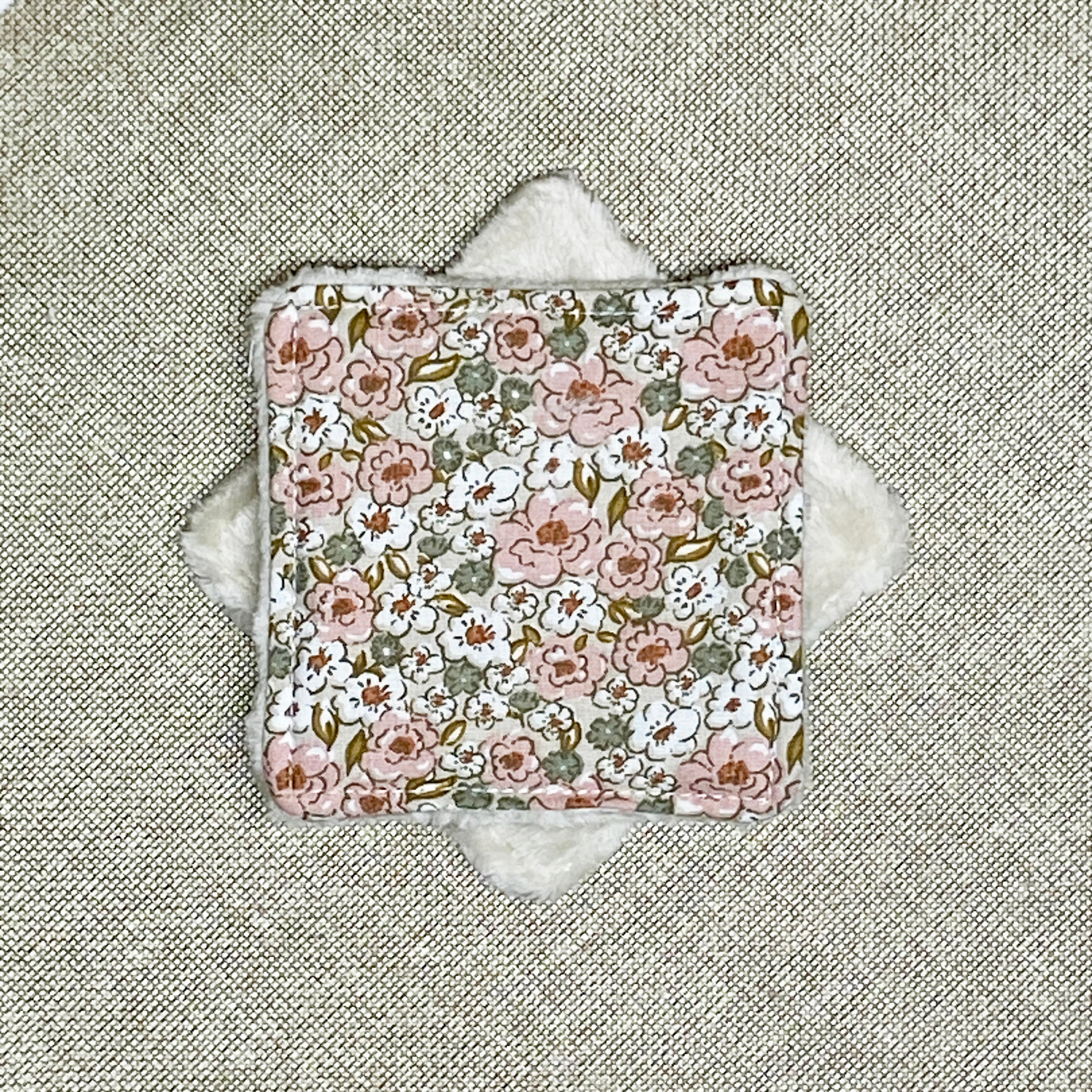 Lingette "Sans produit" - Fleur pastel