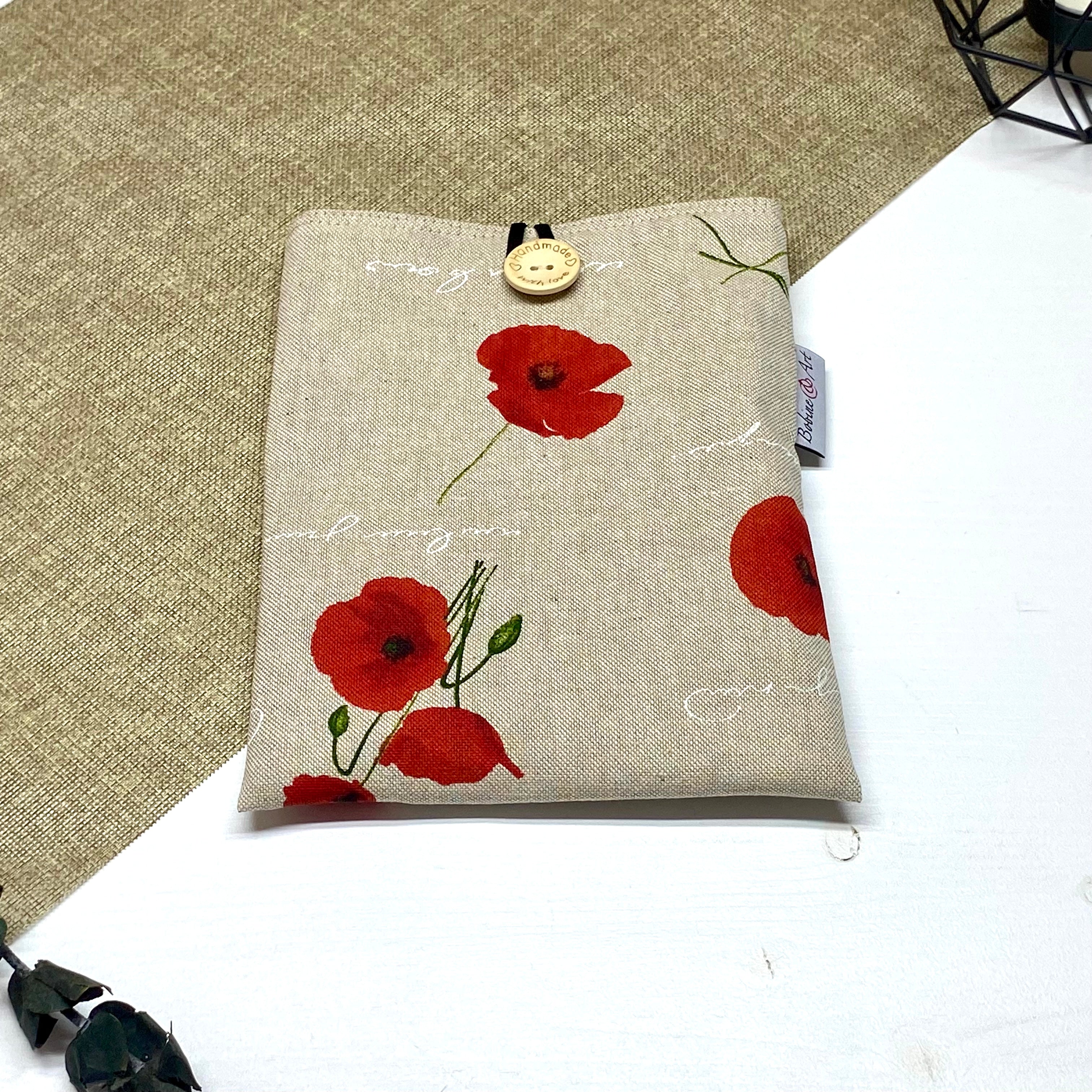 Pochette à livre de poche motif Coquelicot avec fermeture par bouton pour protéger les livres lors du transport